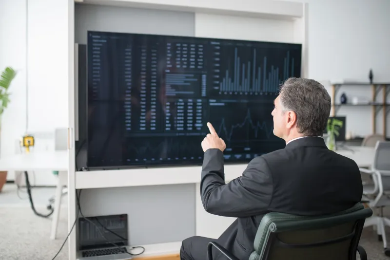 Second Place, Superior Position: How Informed Late-Movers Are Rewriting the Rules of Competitive Advantage